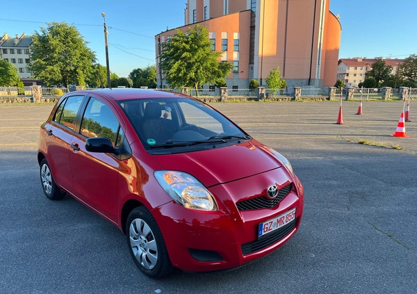 Toyota Yaris cena 21500 przebieg: 132580, rok produkcji 2010 z Tarnów małe 631